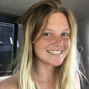 Meet your Posher, Eva